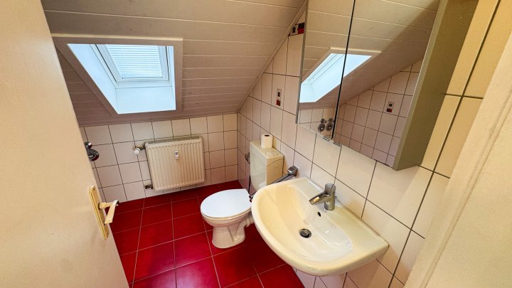 MÖRSBACH - 2 ZKB mit Balkon, Stellplatz & Kellerraum in bester Lage