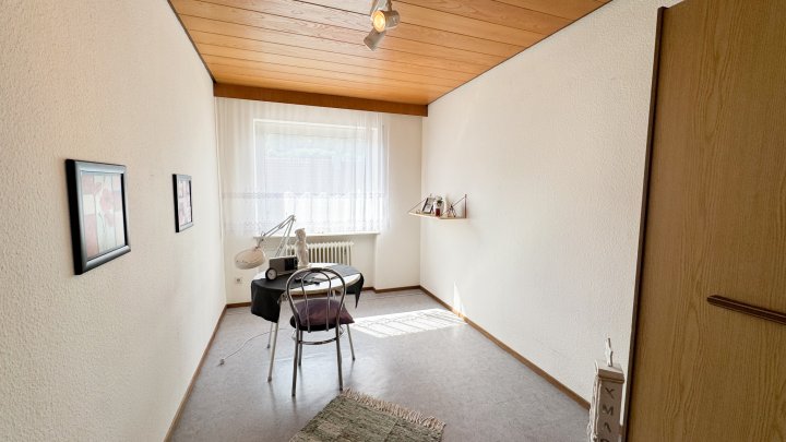 NIEDERAUERBACH - Gepflegte Doppelhaushälfte mit Garage/Terrasse in Zweibrücken