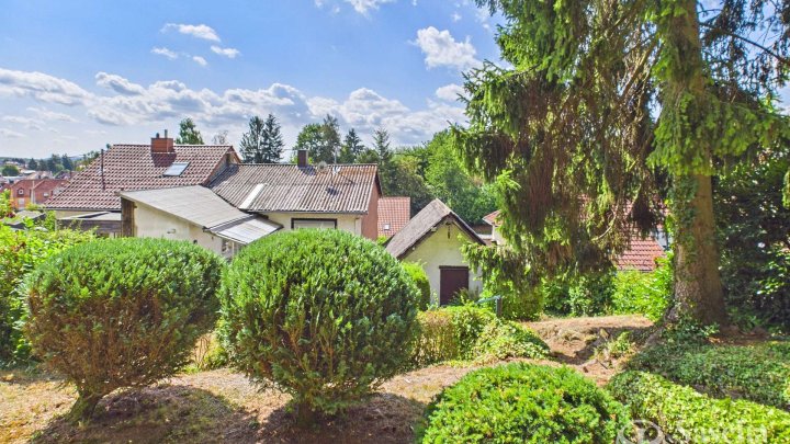 Charaktervolles Wohnhaus mit 3 Wohnebenen, Garten und Garage in ruhiger, gefragter Wohnlage