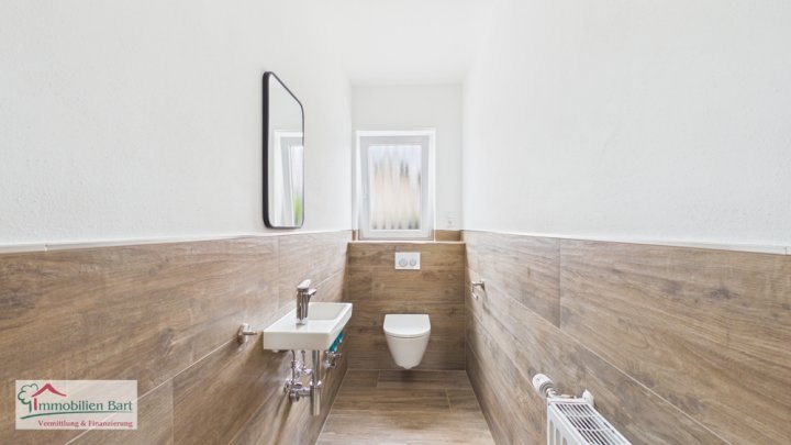SOFORT FREI! 3 SCHLAFZIMMER! KERNSANIERTE 110 M² EGWOHNUNG MIT GÄSTE-WC IN PERL-NENNIG!