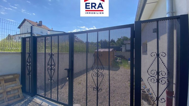 OHNE VERMITTLUNGSGEBÜHREN-BUNGALOW MIT POOL IN OETING/FR, NÄHE SAARBRÜCKEN
