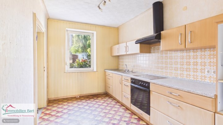 GRENZNÄHE LUXEMBURG: WOHNHAUS MIT GARAGE UND GARTEN IN TOP LAGE VON ORSCHOLZ
