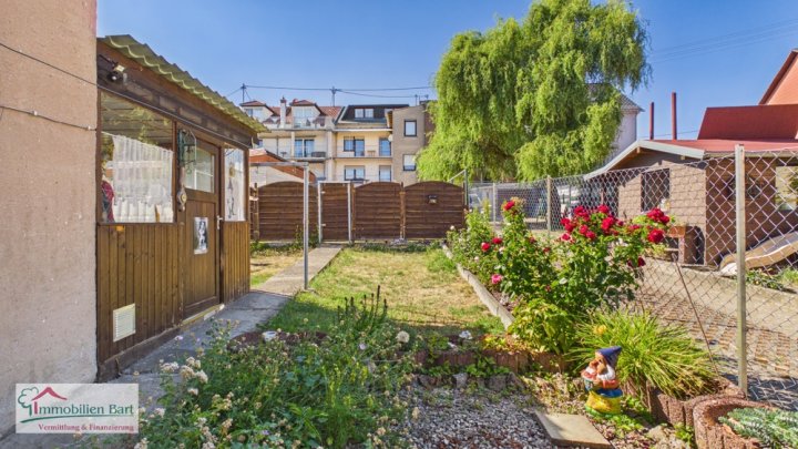 GRENZNÄHE LUXEMBURG: WOHNHAUS MIT GARAGE UND GARTEN IN TOP LAGE VON ORSCHOLZ