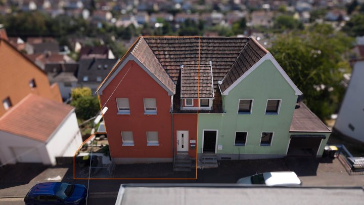Kernsaniertes Einfamilienhaus mit Einliegerwohnung und Fernblick über Quierschied