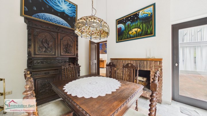 BOUS: CHARMANTES WOHNHAUS IN RUHIGER WOHNLAGE