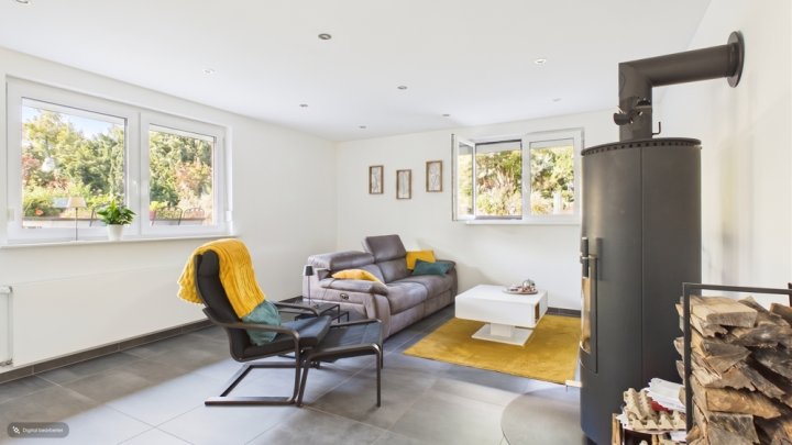 NEUWERTIGES WOHNHAUS MIT 34 M² GARAGE IN TOP WOHNLAGE, 10 MIN. VON DER LUX. GRENZE
