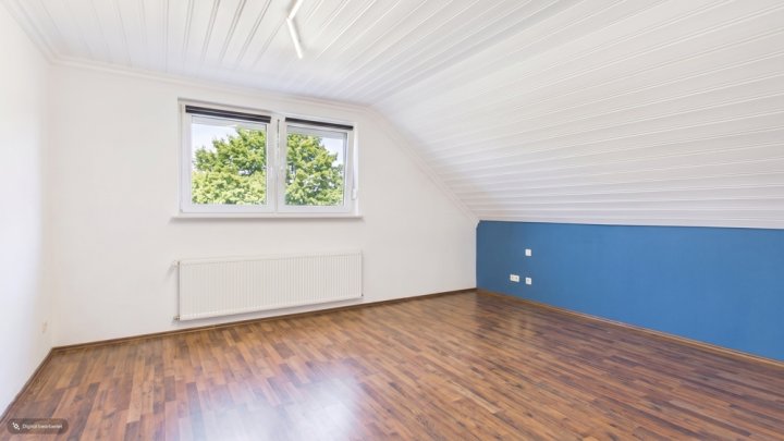 NEUWERTIGES WOHNHAUS MIT 34 M² GARAGE IN TOP WOHNLAGE, 10 MIN. VON DER LUX. GRENZE