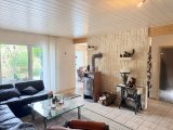 Wohnzimmer mit Kamin