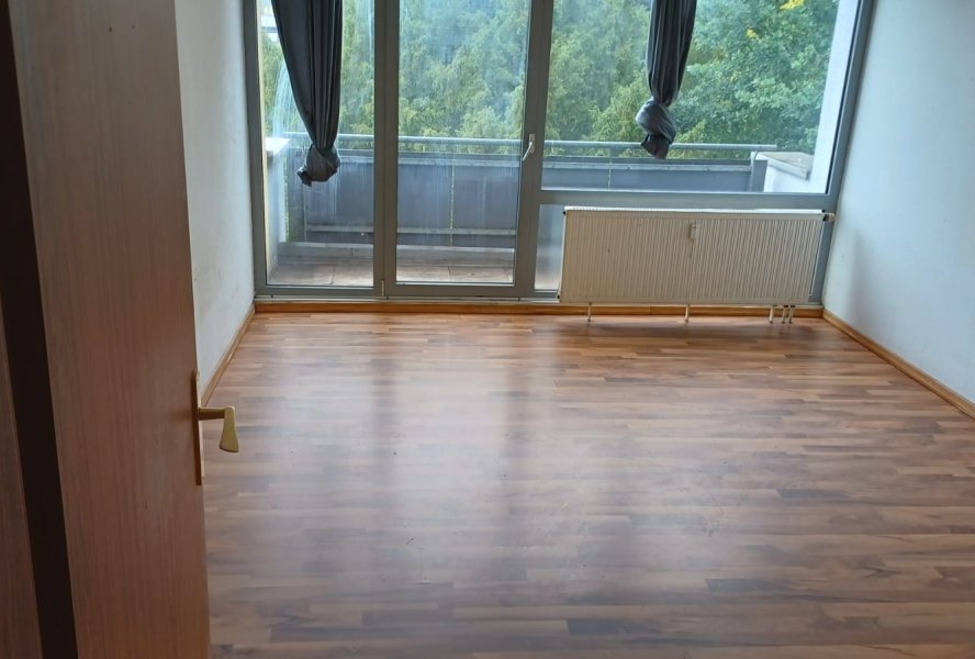 Schlafzimmer mit Balkon
