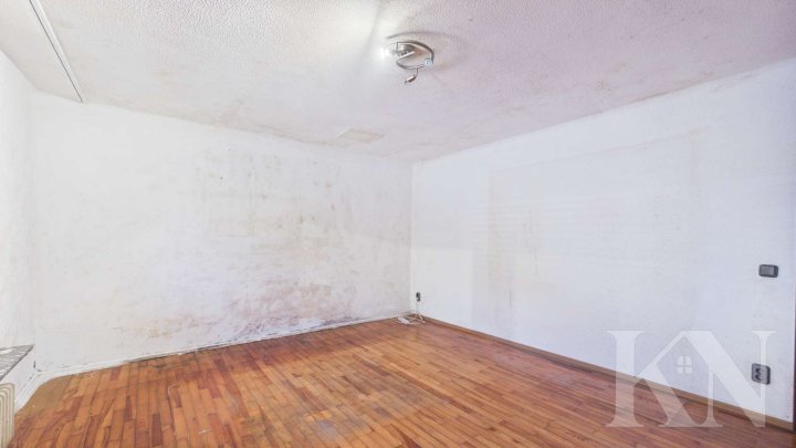Zwei Wohneinheiten, ein Zuhause – vielseitiges Wohnhaus mit Renovierungspotenzial