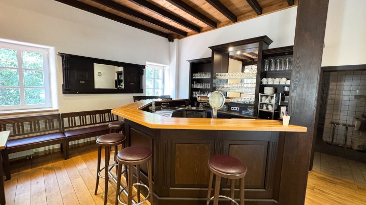 ERNSTWEILERHOF - Vollausgestattete Gaststätte mit Biergarten/Eventlocation in 66482 Zweibrücken