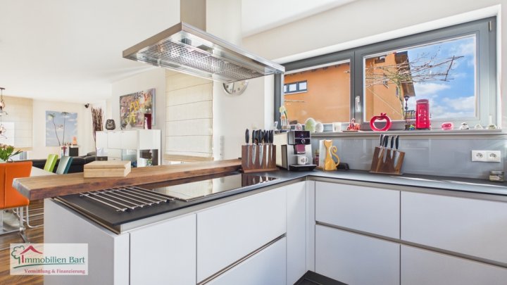 GRENZE LUXEMBURG: MODERNES WOHNHAUS / 4 SCHLAFZ. /GARTEN / DOPPELGARAGE