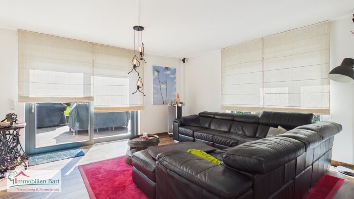 GRENZE LUXEMBURG: MODERNES WOHNHAUS / 4 SCHLAFZ. /GARTEN / DOPPELGARAGE