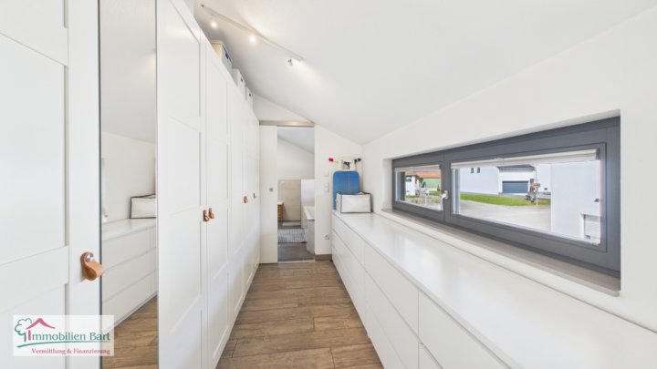 GRENZE LUXEMBURG: MODERNES WOHNHAUS / 4 SCHLAFZ. /GARTEN / DOPPELGARAGE