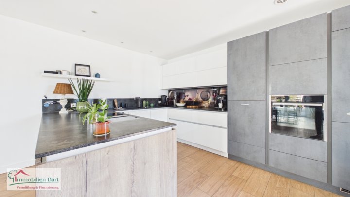 SOFORT VERFÜGBAR: A+ BUNGALOW VON 2017 IN TOP-WOHNLAGE!
