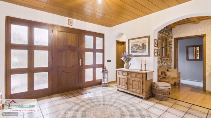 SOFORT VERFÜGBAR! WOHNHAUS MIT TOLLEM GARTENGRUNDSTÜCK IN TOP LAGE VON LOSHEIM/NIEDERLOSHEIM