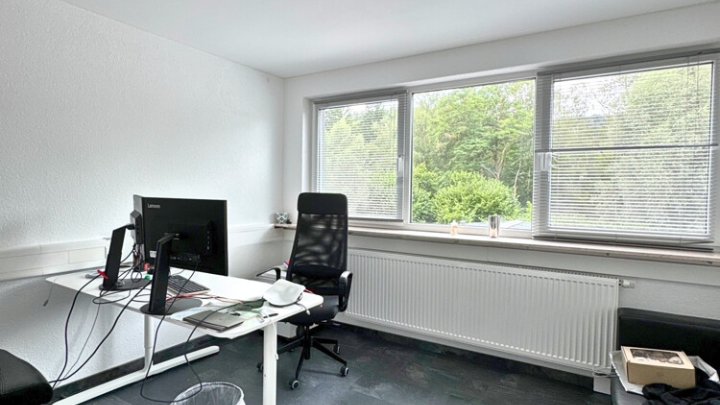 Moderne Büroflächen in Uni- und Cispa Nähe, flexibel teilbar