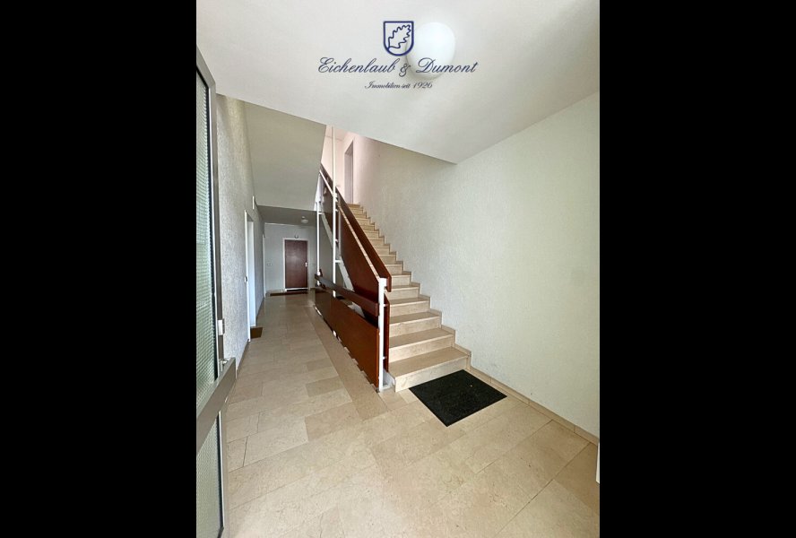 Treppe zur Wohnung