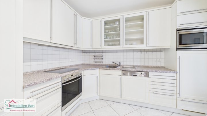 ORSCHOLZ: SOFORT FREI! ALTERSGERECHTE WOHNUNG IN RUHIGER, NATURNAHER LAGE!