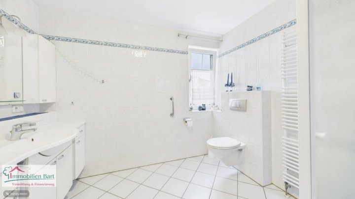 ORSCHOLZ: SOFORT FREI! ALTERSGERECHTE WOHNUNG IN RUHIGER, NATURNAHER LAGE!