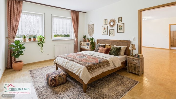 SENIORENGALERIE PERL: GEMÜTLICHE 2 ZIMMER-WOHNUNG MIT TERRASSE UND KELLER!