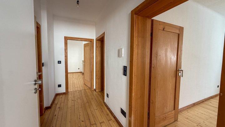 STADTWOHNUNG - Hochwertige 3-ZKB Erdgeschosswohnung mit EBK/Terrasse & Garage in Zweibrücken