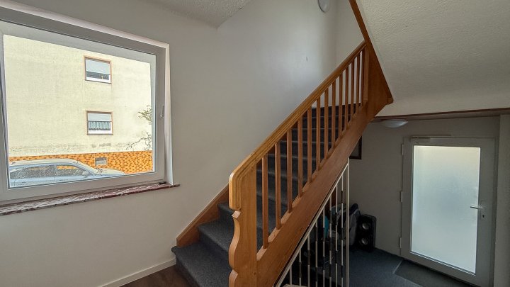STADTWOHNUNG - Hochwertige 3-ZKB Erdgeschosswohnung mit EBK/Terrasse & Garage in Zweibrücken