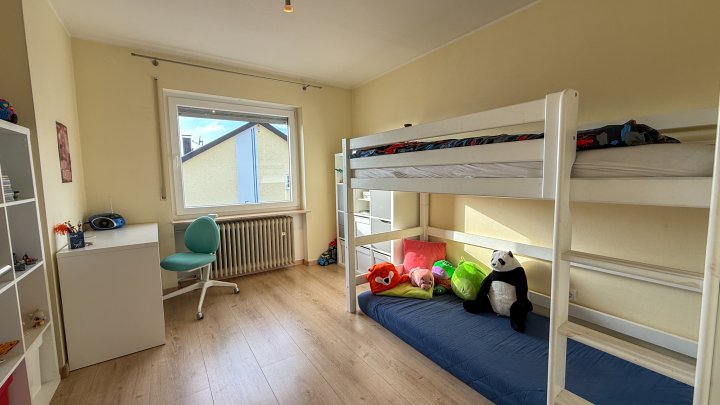WOHNTRAUM - Hochwertig modernisiertes EFH mit Garten in bester Lage von Niederauerbach zu vermieten