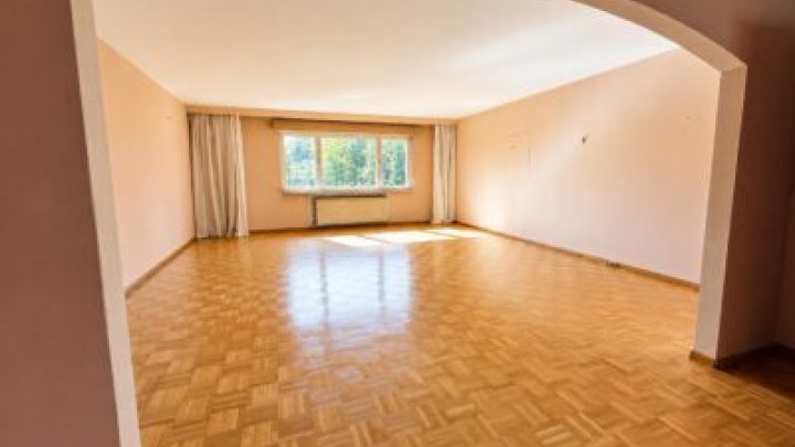 Einfamilienhaus mit Gewerbefläche in Lisdorf Saarlouis