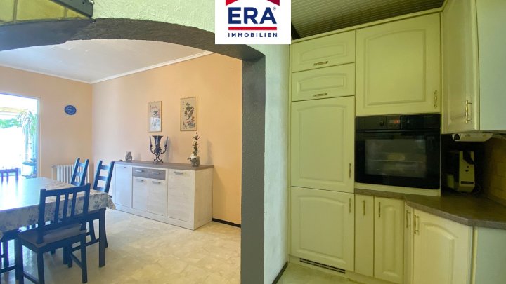 OHNE VERMITTLUNGSGEBÜHREN !! IDYLLISCHES EINFAMILIENHAUS, VARSBERG/FR, NÄHE ÜBERHERRN