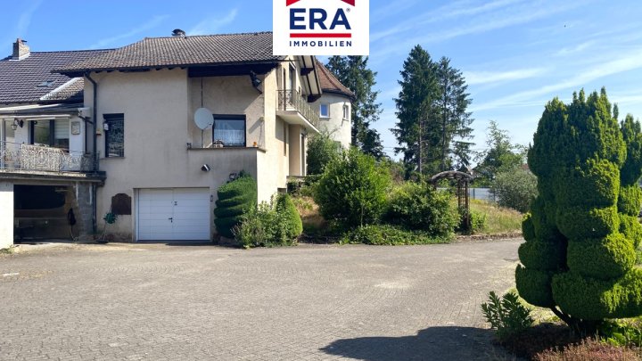 OHNE VERMITTLUNGSGEBÜHREN !! IDYLLISCHES EINFAMILIENHAUS, VARSBERG/FR, NÄHE ÜBERHERRN