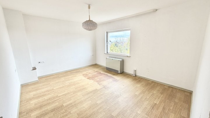 Wohnhaus mit Garten und Terrasse  in zentrumsnaher Lage von Elversberg