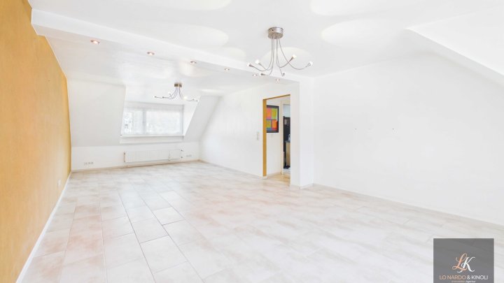 Penthouse-Maisonette mit großzügiger Dachterrasse in Alt-Saarbrücken