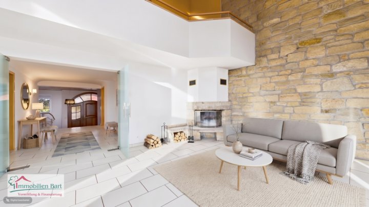 GRENZNÄHE: 3 SCHLAFZIMMER / 2 BÄDER / GARAGE / TERRASSE / BALKON MIT EINZIGARTIGER FERNSICHT!