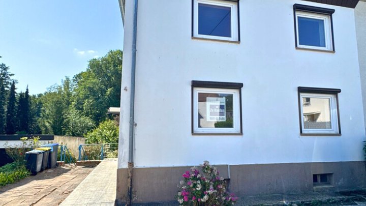 Schönes Einfamilienhaus in bevorzugter Waldrandlage auf der Unner