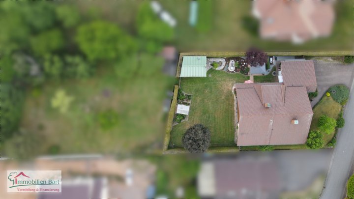 GEPFLEGTES WOHNHAUS MIT TOLLEM GARTEN!