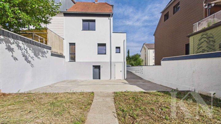Einziehen & wohlfühlen – Sanierte Doppelhaushälfte mit Garten in Saarbrücken-Güdingen