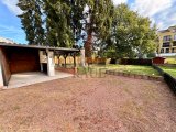 Carport und Garten