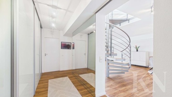 Maisonettewohnung mit Penthousecharakter & beeindruckendem Panoramablick über Saarbrücken