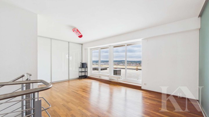 Maisonettewohnung mit Penthousecharakter & beeindruckendem Panoramablick über Saarbrücken