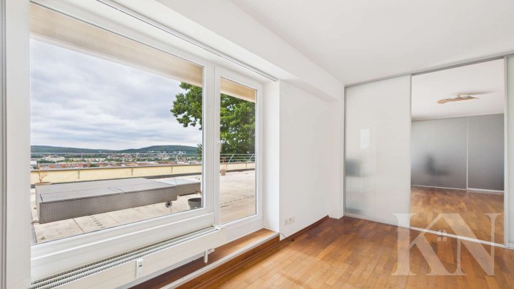 Maisonettewohnung mit Penthousecharakter & beeindruckendem Panoramablick über Saarbrücken