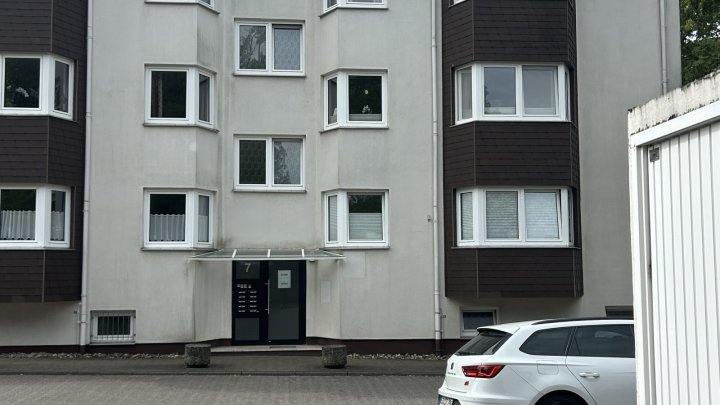3 ZKB-Wohnung mit Balkon in gefragter Wohnlage von Saarbrücken - Heidenkopferdell in 10 Parteienhaus