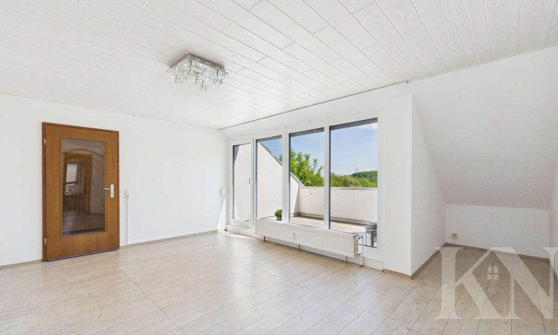 Wohnen mit Ausblick – 2-Zimmer-Wohnung mit Loggia in Saarbrücken zur Miete!
