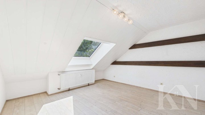 Wohnen mit Ausblick – 2-Zimmer-Wohnung mit Loggia in Saarbrücken zur Miete!