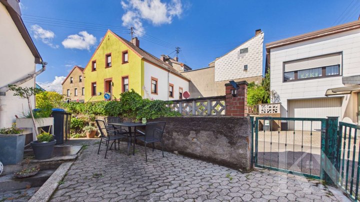 Einfamilienhaus mit Potenzial in Quierschied – Wohnhaus mit zwei möglichen Wohneinheiten