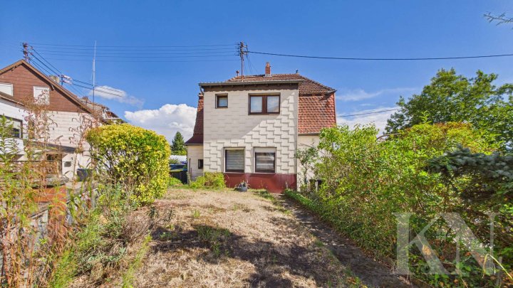 Einfamilienhaus mit Potenzial in Quierschied – Wohnhaus mit zwei möglichen Wohneinheiten