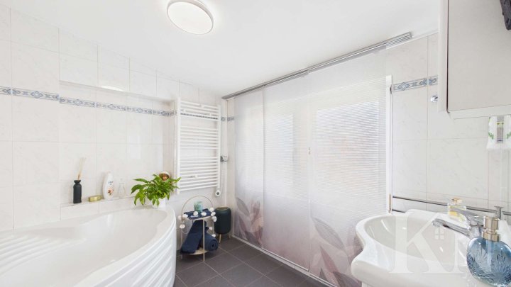 Einfamilienhaus mit Potenzial in Quierschied – Wohnhaus mit zwei möglichen Wohneinheiten