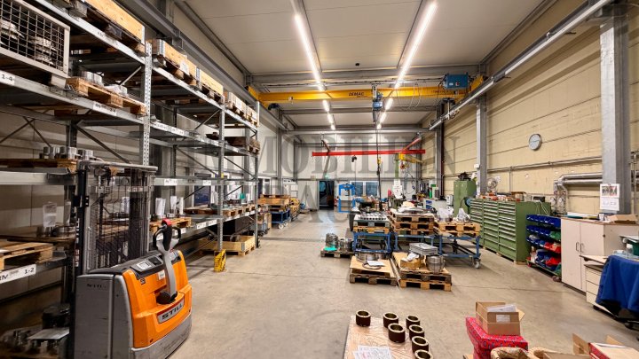GROSSZÜGIGE GEWERBE- UND INDUSTRIELIEGENSCHAFT MIT PRODUKTIONS-, LAGER-, WERKSTATT- UND BÜROFLÄCHEN