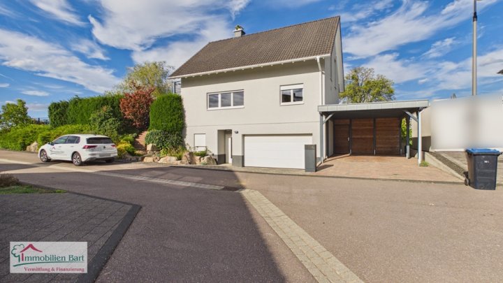 WINCHERINGEN-BILZINGEN: WOHNGLÜCK INMITTEN VON NATUR! 4 SCHLAFZIMMER / 2 BÄDER / GARAGE UND GARTEN