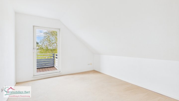WINCHERINGEN-BILZINGEN: WOHNGLÜCK INMITTEN VON NATUR! 4 SCHLAFZIMMER / 2 BÄDER / GARAGE UND GARTEN